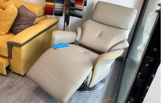 Poltrona Relax girevole Moon EXPO